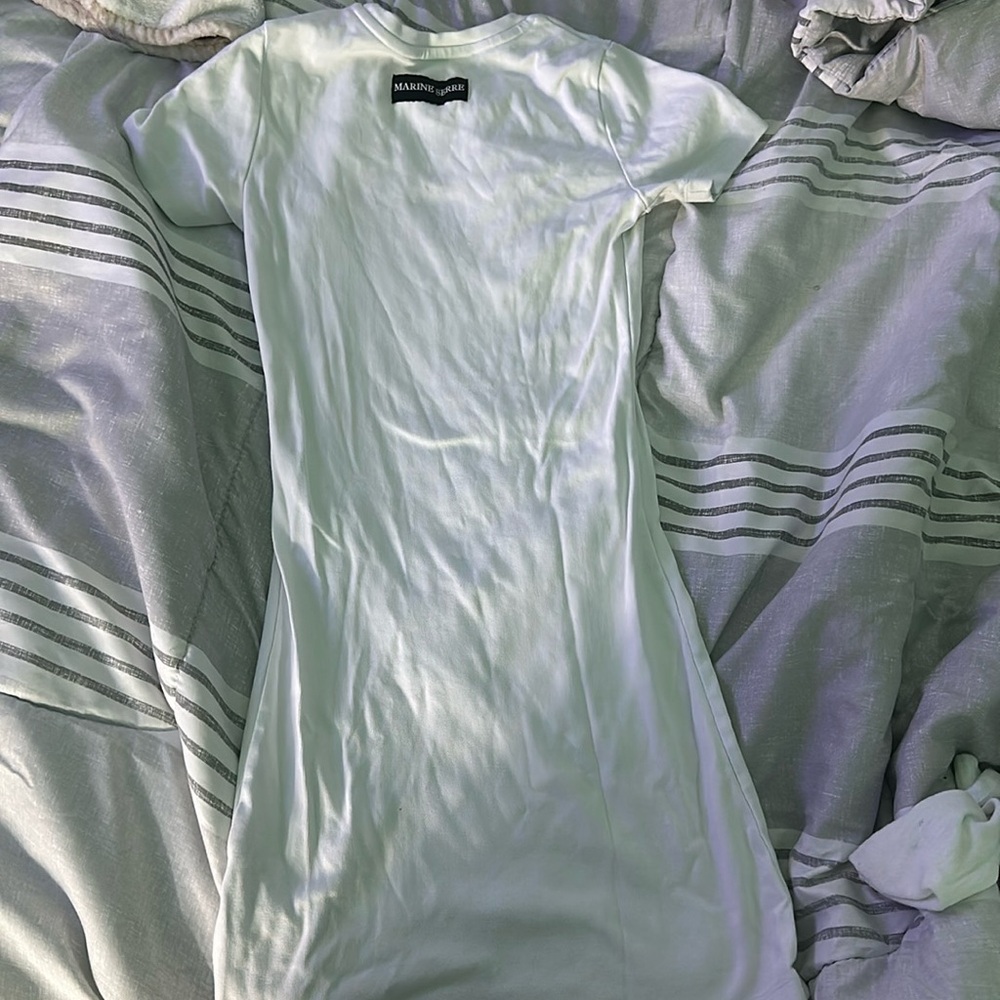 Worn once just needs to be ironed